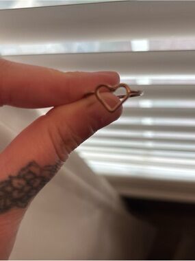 Heart Outline Ring in Gold - Womens Jewelry